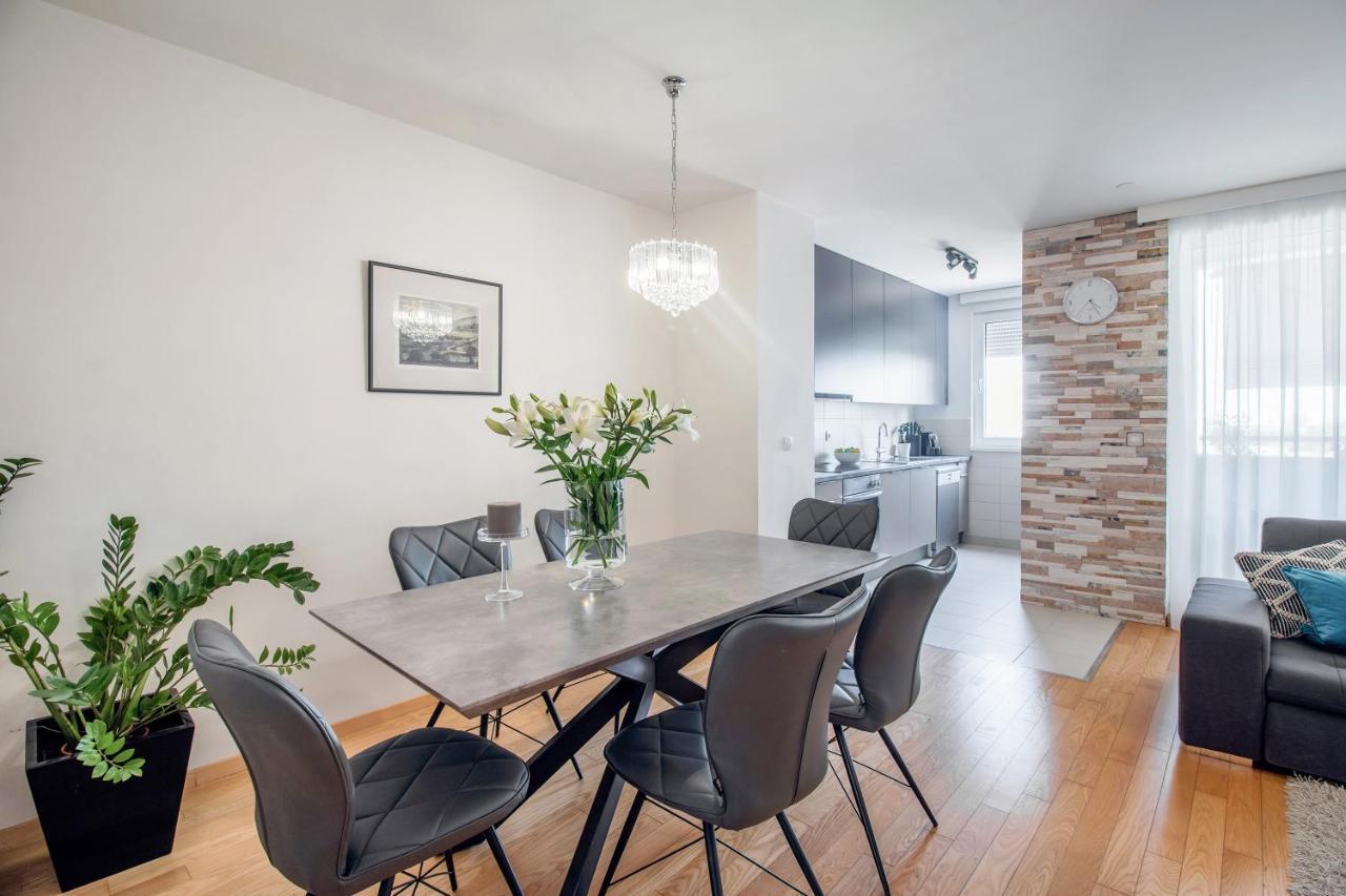 Apartment Montesa Zadar With Free Parking And Balcony Екстериор снимка