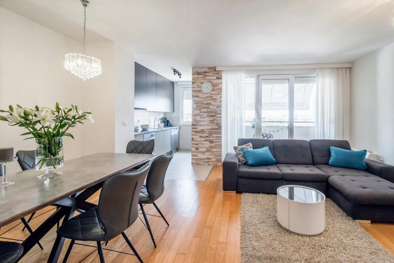 Apartment Montesa Zadar With Free Parking And Balcony Екстериор снимка