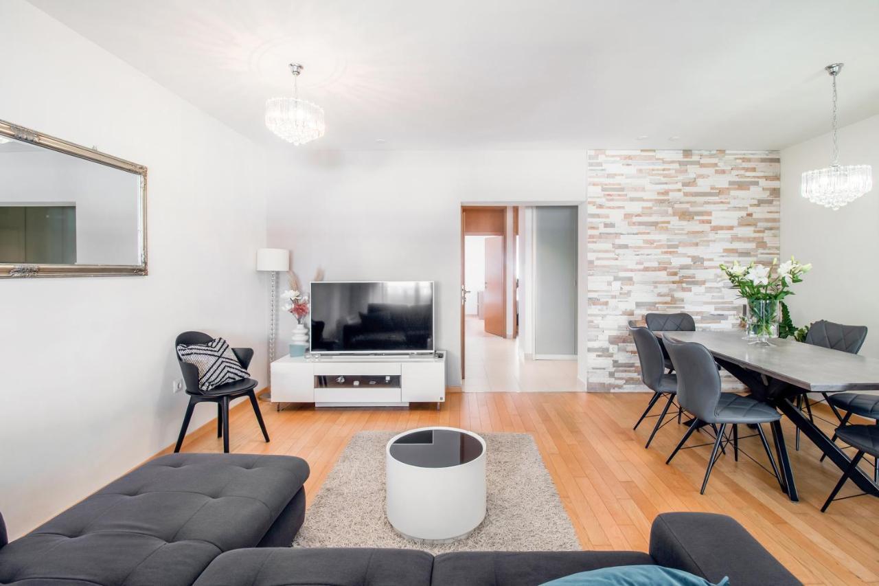 Apartment Montesa Zadar With Free Parking And Balcony Екстериор снимка