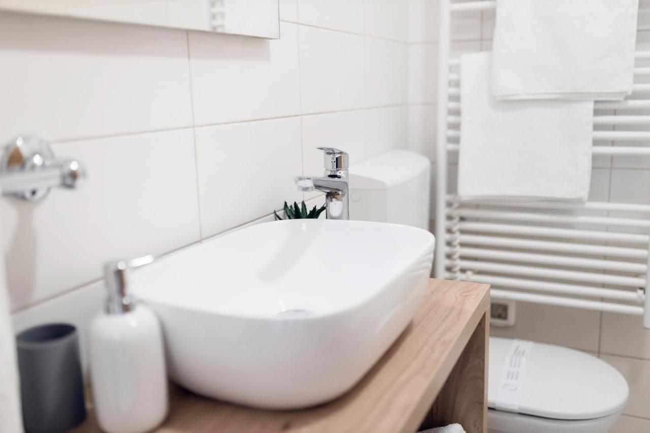 Apartment Montesa Zadar With Free Parking And Balcony Екстериор снимка