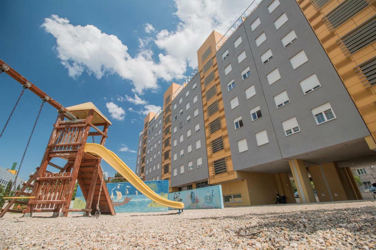 Apartment Montesa Zadar With Free Parking And Balcony Екстериор снимка