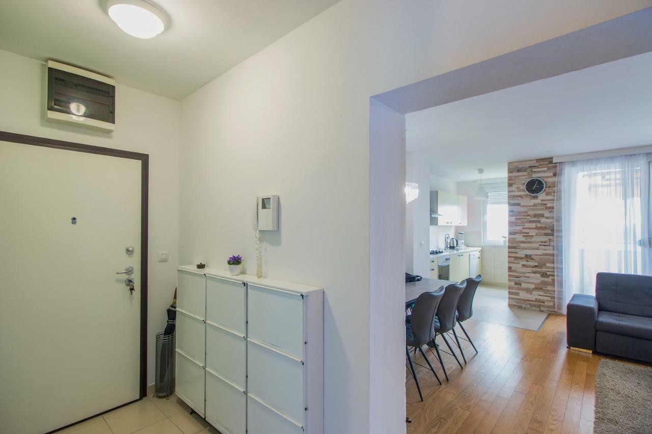 Apartment Montesa Zadar With Free Parking And Balcony Екстериор снимка