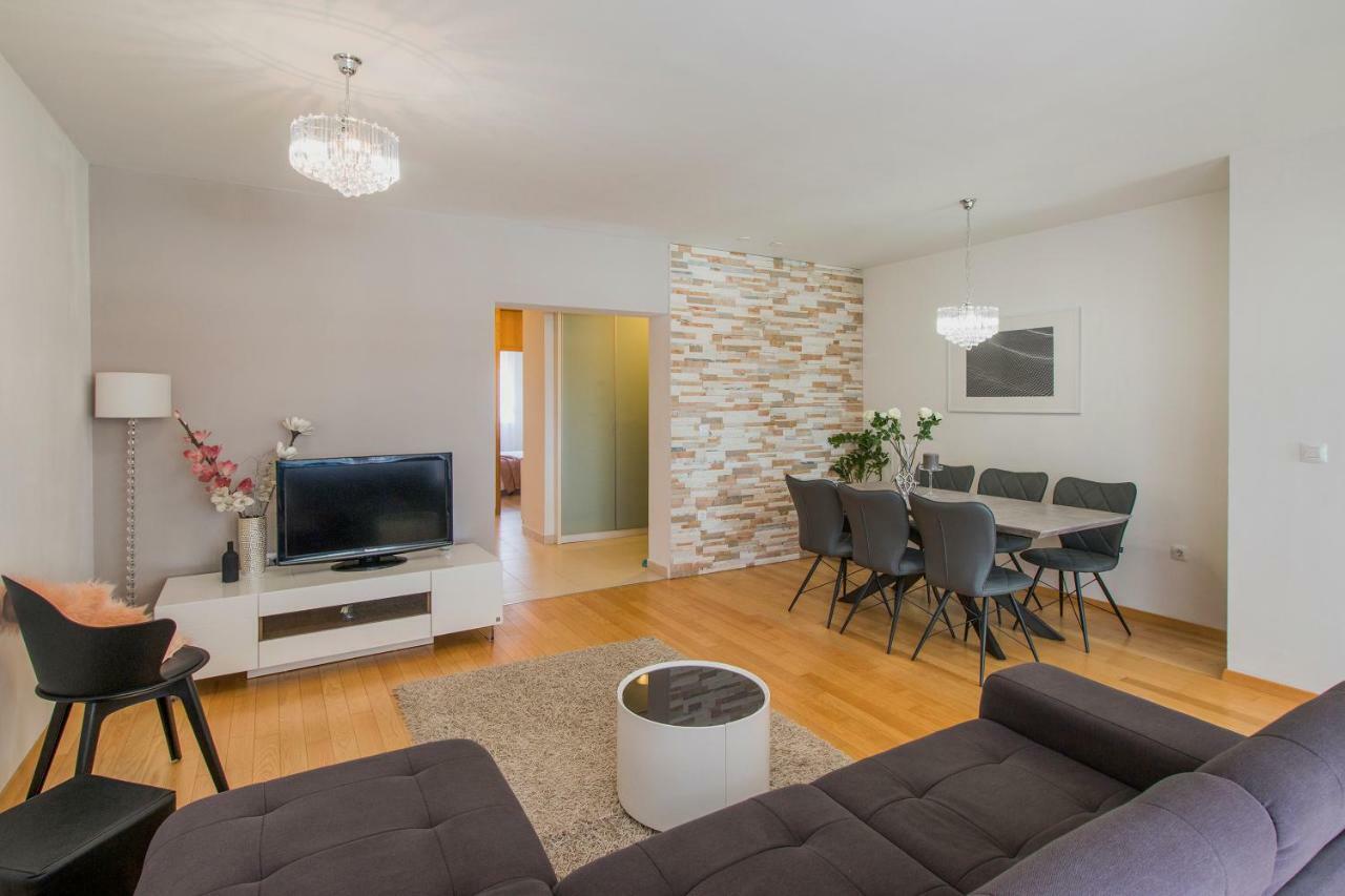 Apartment Montesa Zadar With Free Parking And Balcony Екстериор снимка