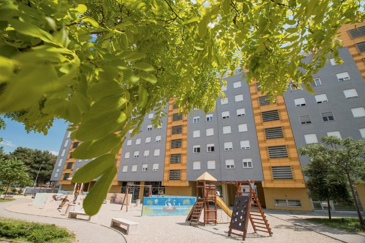 Apartment Montesa Zadar With Free Parking And Balcony Екстериор снимка